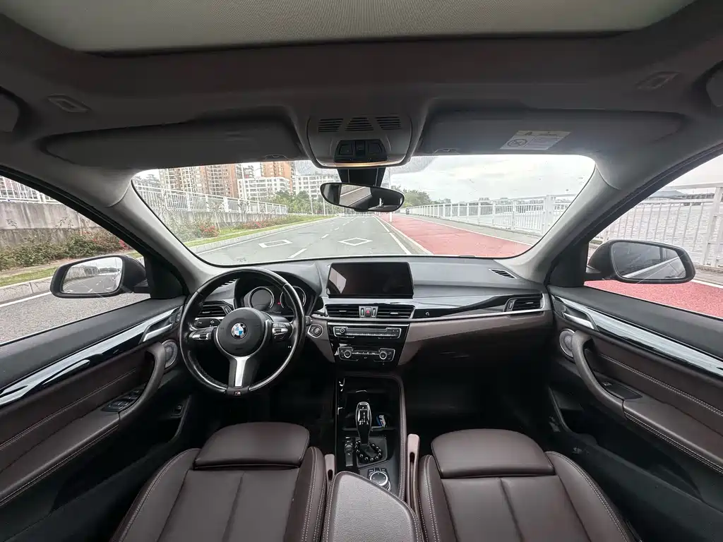 BMW X1 - фото 6