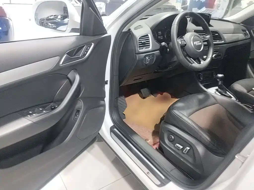 Audi Q3 — миниатюра 16
