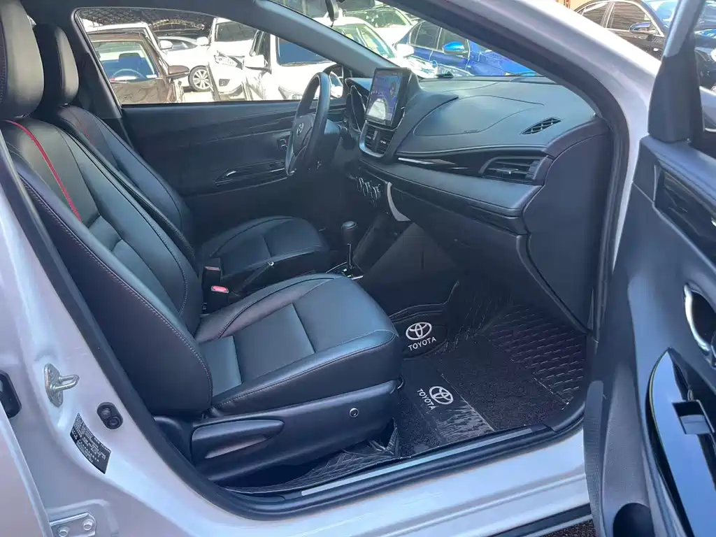 Toyota Yaris L Zhixuan X 1.5L CVT Luxury PLUS Edition, фото 12