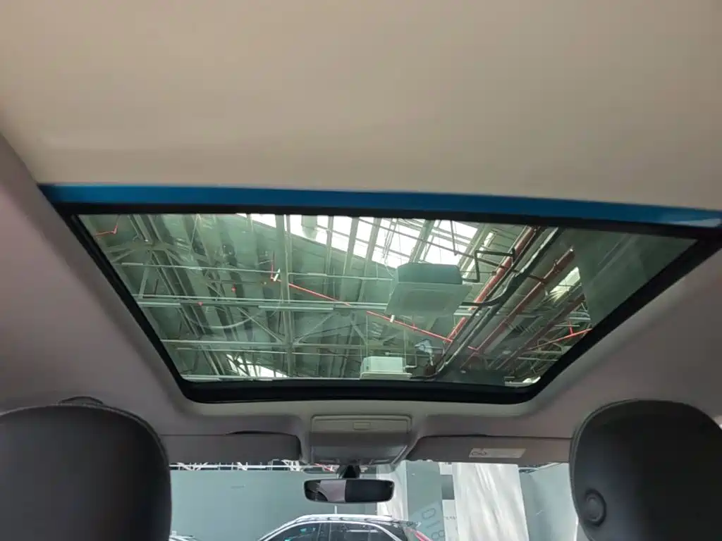 Volkswagen Tiguan L — миниатюра 23