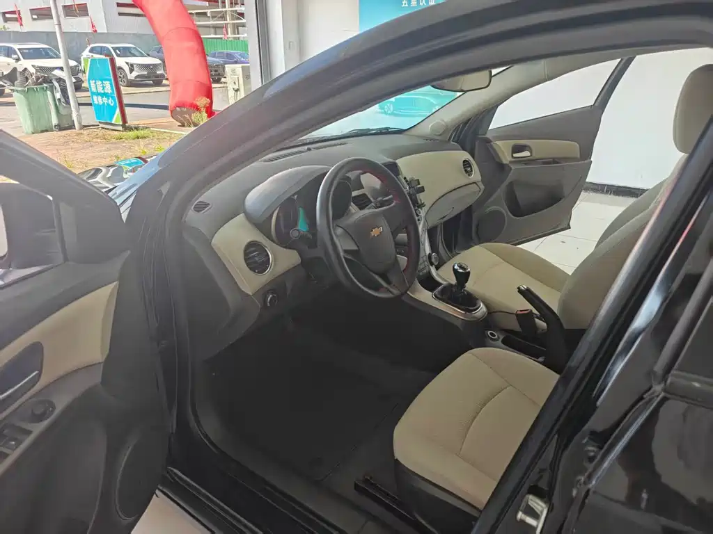 Chevrolet Cruze — миниатюра 5