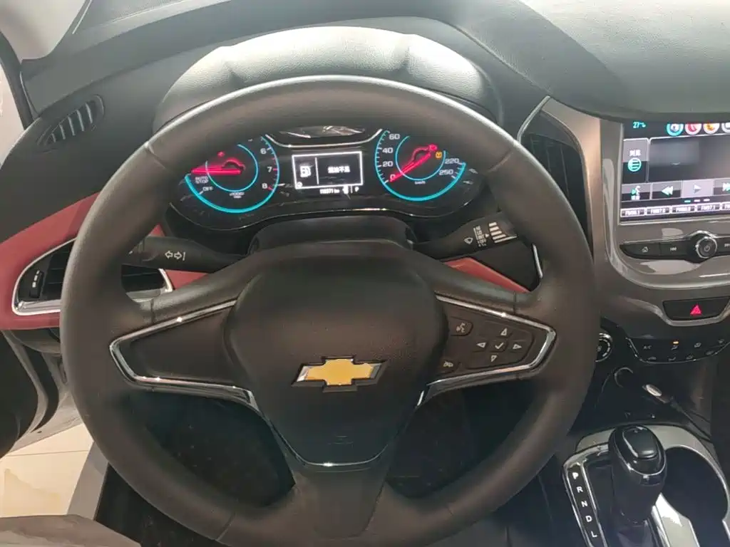 Chevrolet Cruze — миниатюра 11