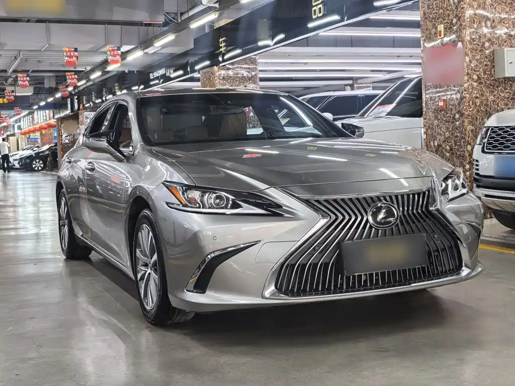 Lexus ES — миниатюра 4