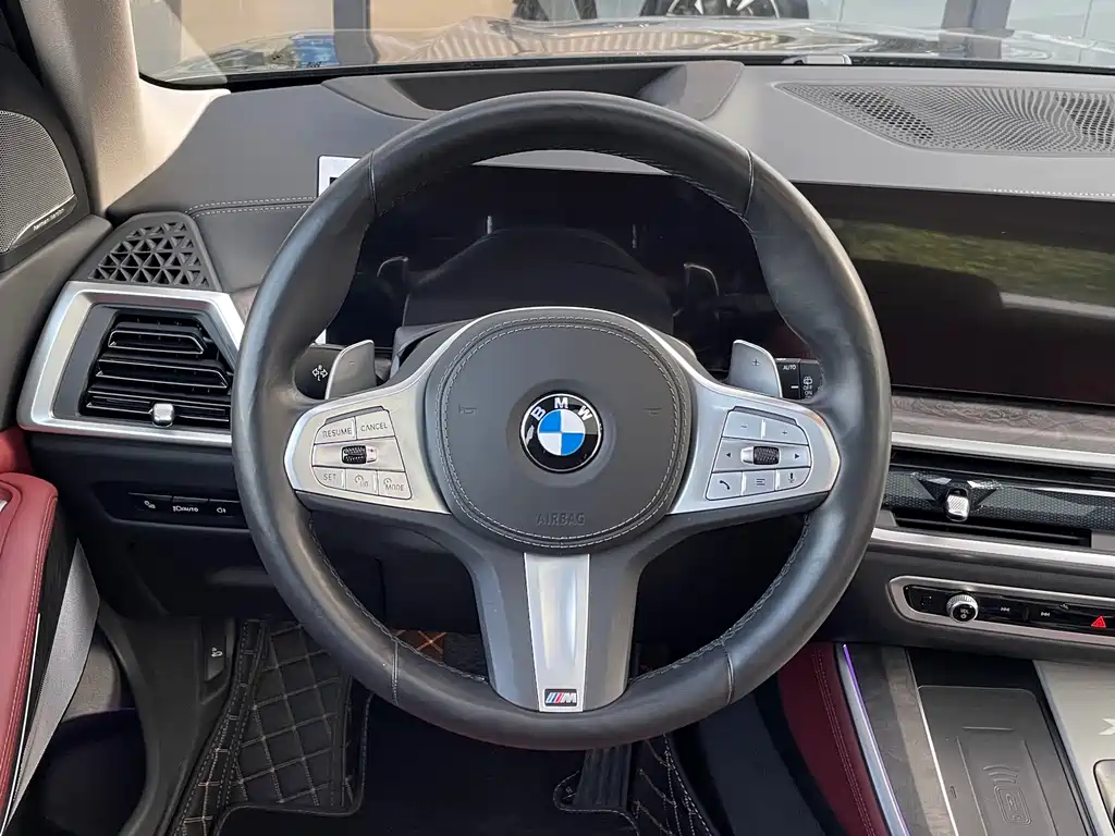 BMW X5 2025 xDrive 30Li Premium M Sport