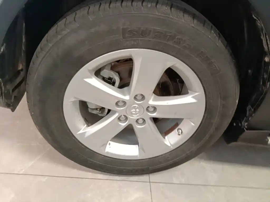 Toyota RAV4 — миниатюра 23