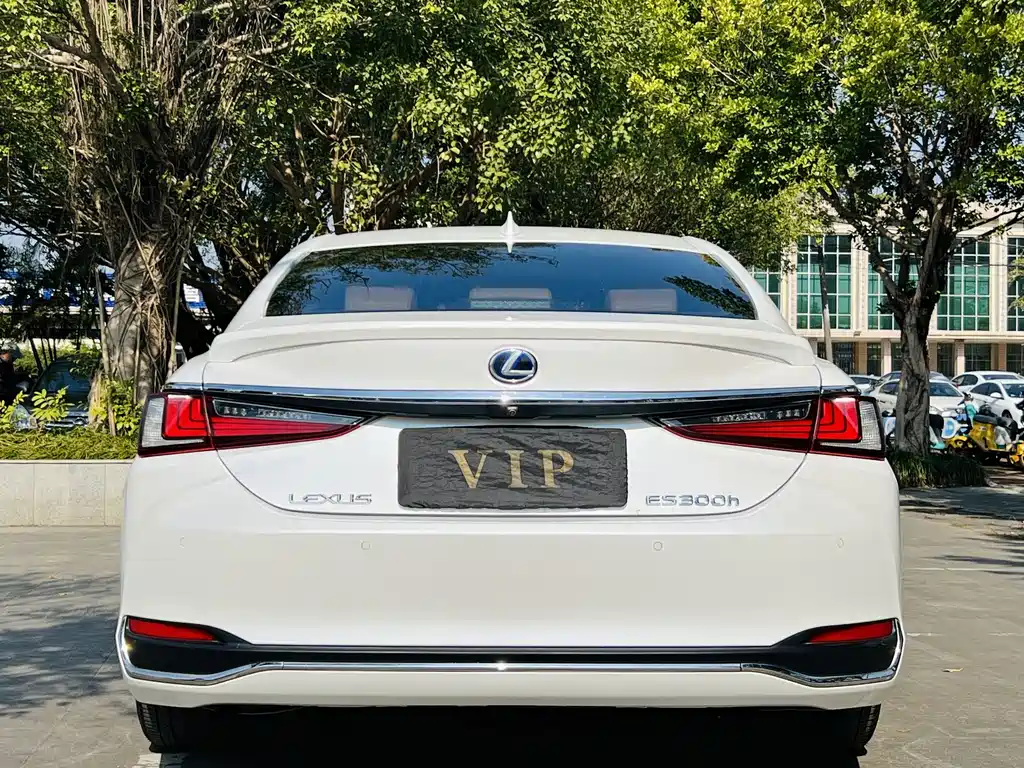Lexus ES — миниатюра 4