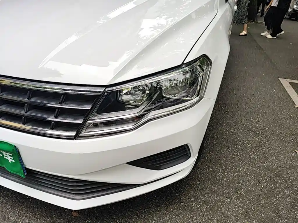 Volkswagen Jetta — миниатюра 24