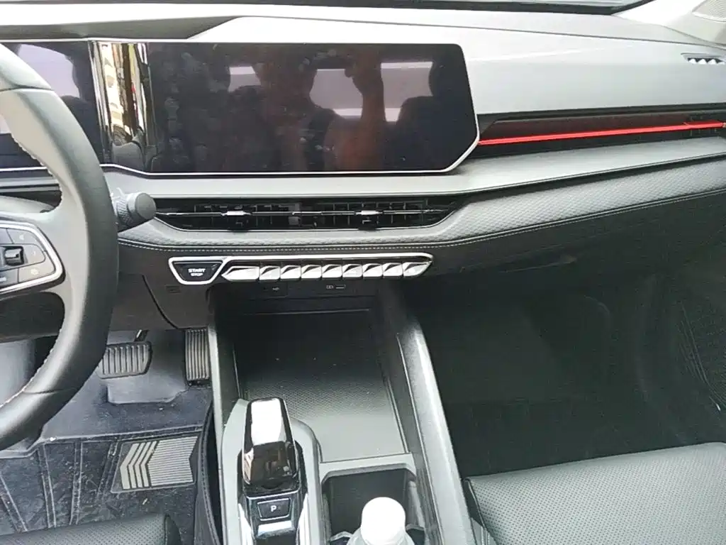 Geely Binrui — миниатюра 13