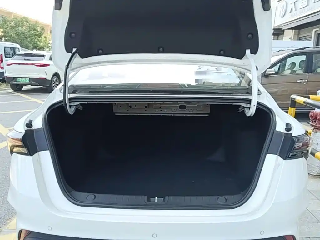 Geely Binrui — миниатюра 19