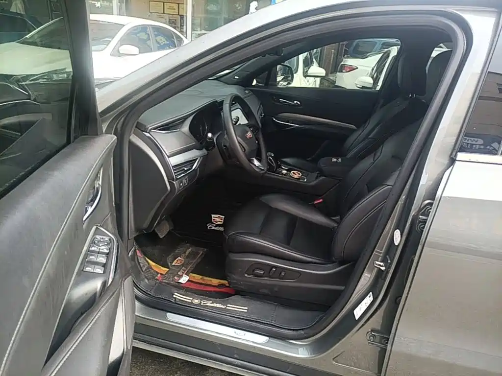 Cadillac XT4 — миниатюра 16