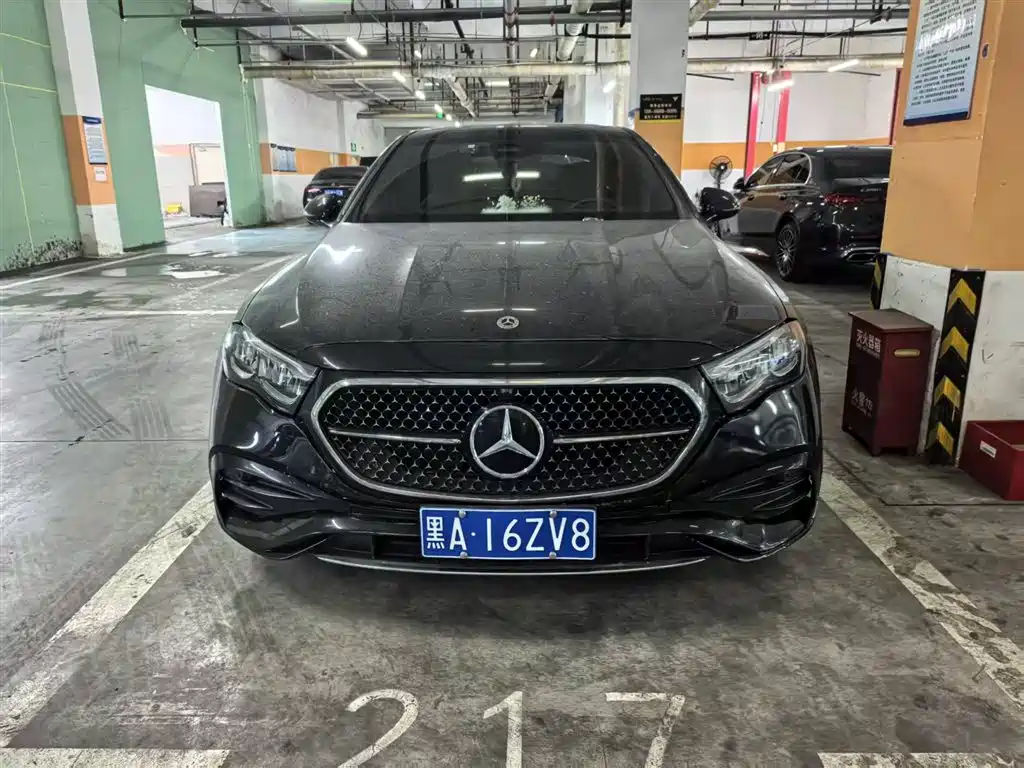 Mercedes-Benz E-Class 2024
