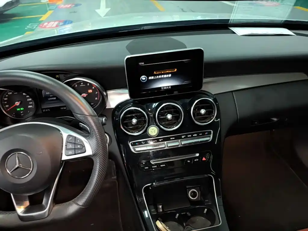 Mercedes-Benz C-Class — миниатюра 10
