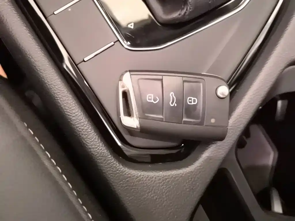 Volkswagen Tiguan L — миниатюра 9
