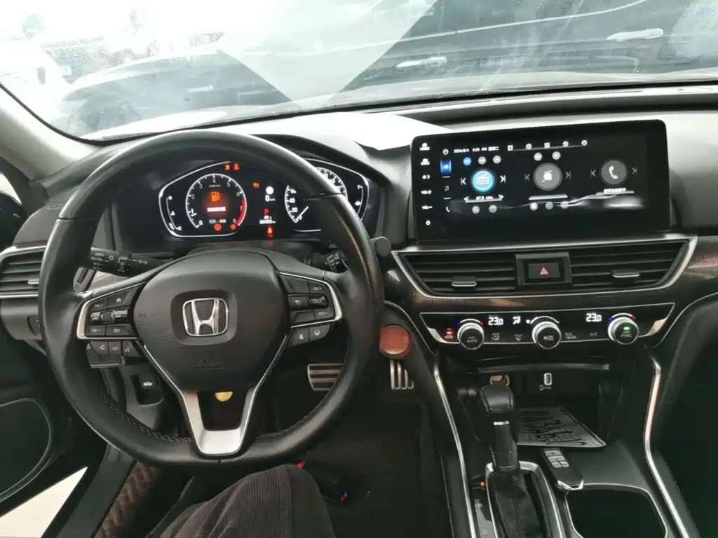 Honda Accord — миниатюра 10