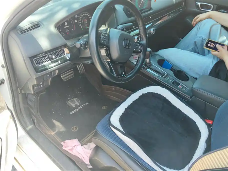 Honda Civic 2022 240TURBO CVT
