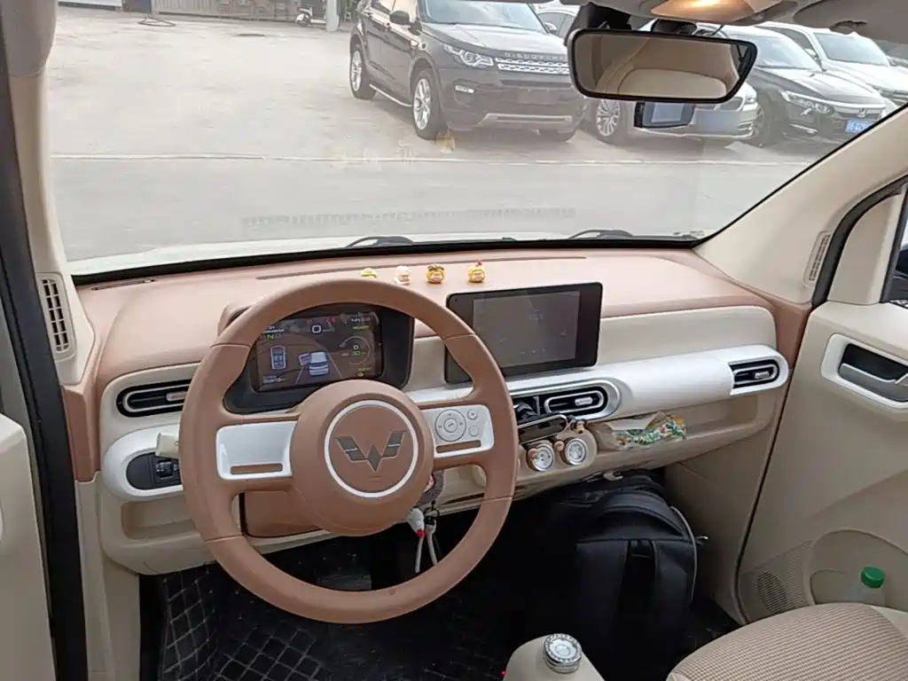 Wuling MINIEV — миниатюра 10