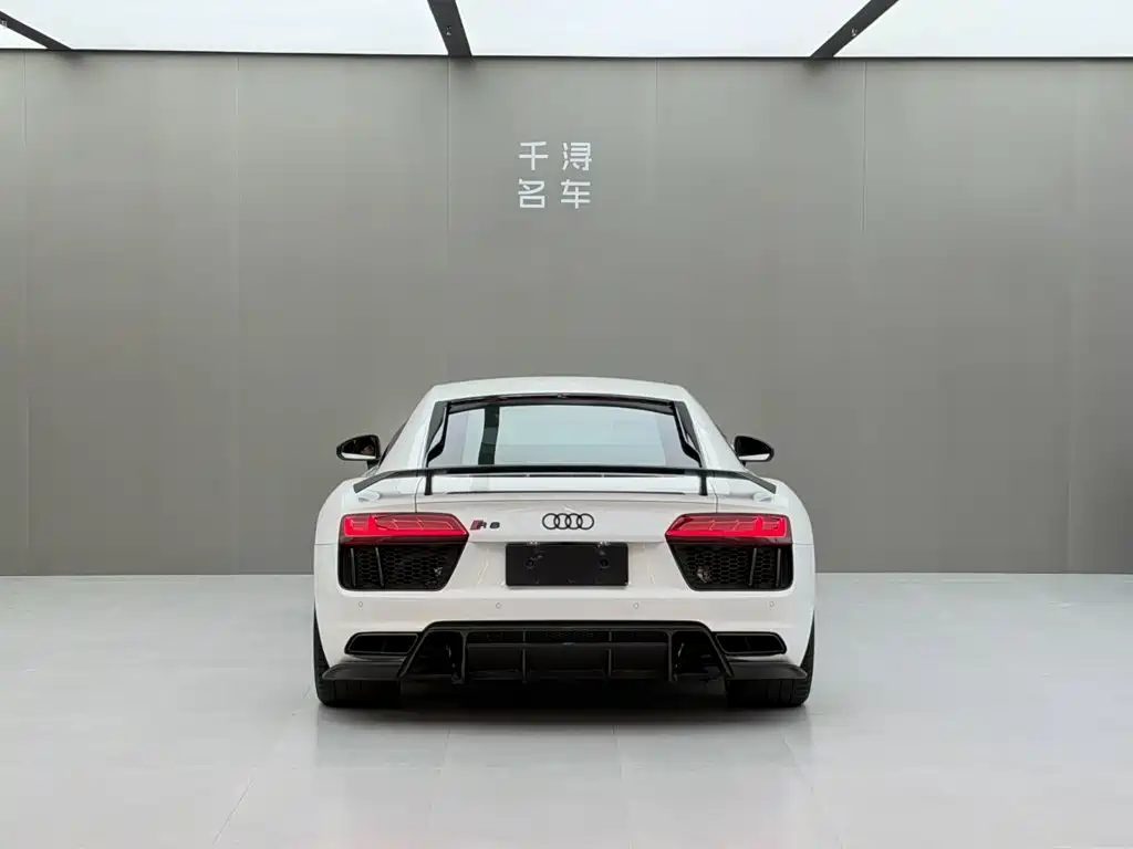 Audi R8 — миниатюра 14