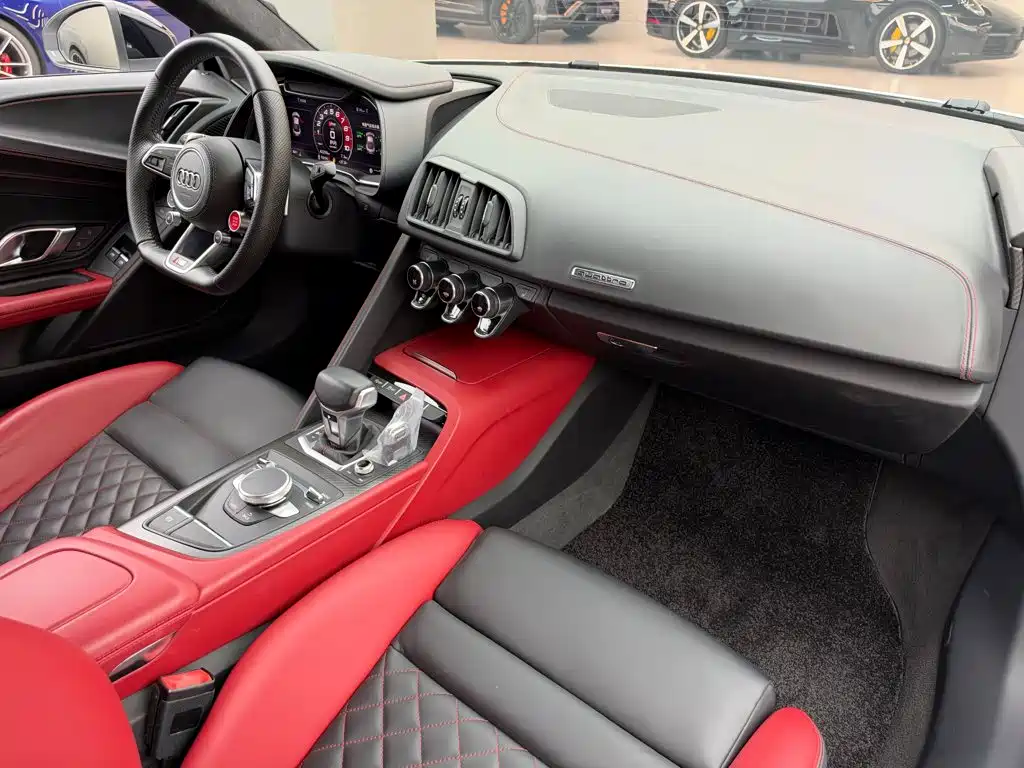 Audi R8 — миниатюра 10