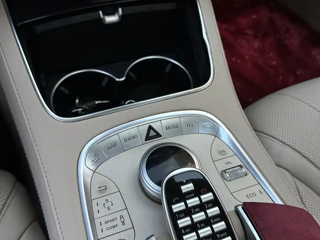 Mercedes-Benz S-Class — миниатюра 11