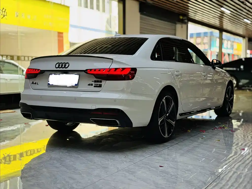 Audi A4L — миниатюра 14