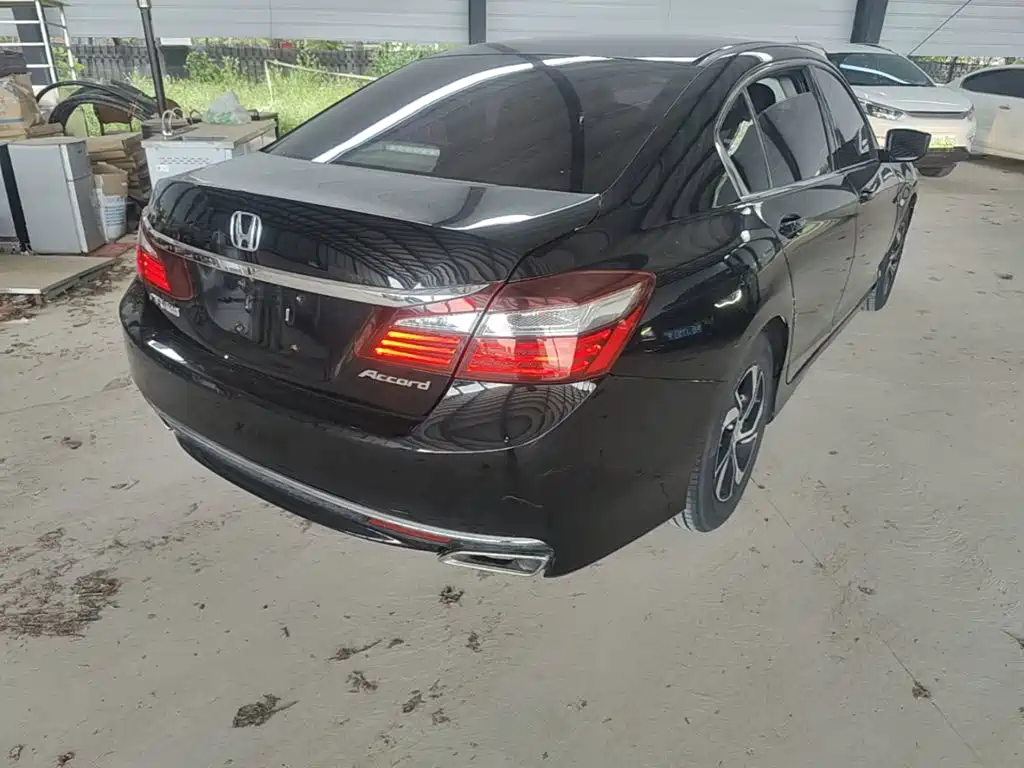 Honda Accord — миниатюра 7