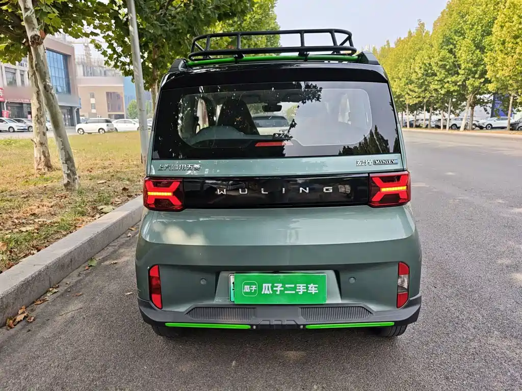 Wuling MINIEV — миниатюра 6