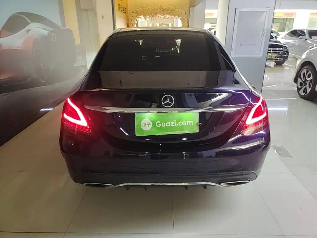 Mercedes-Benz C-Class — миниатюра 6