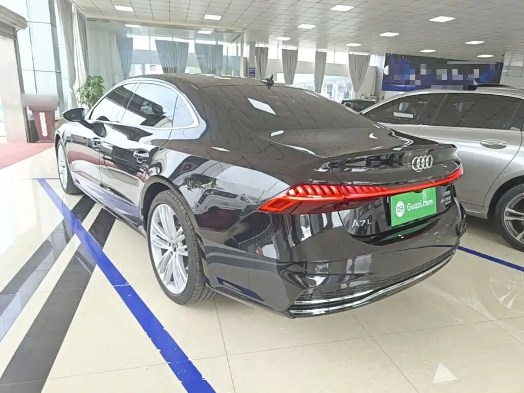 Audi A7L — миниатюра 5