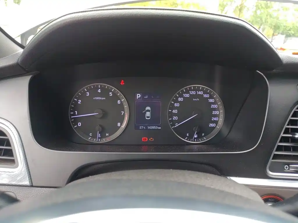 Hyundai Sonata — миниатюра 7