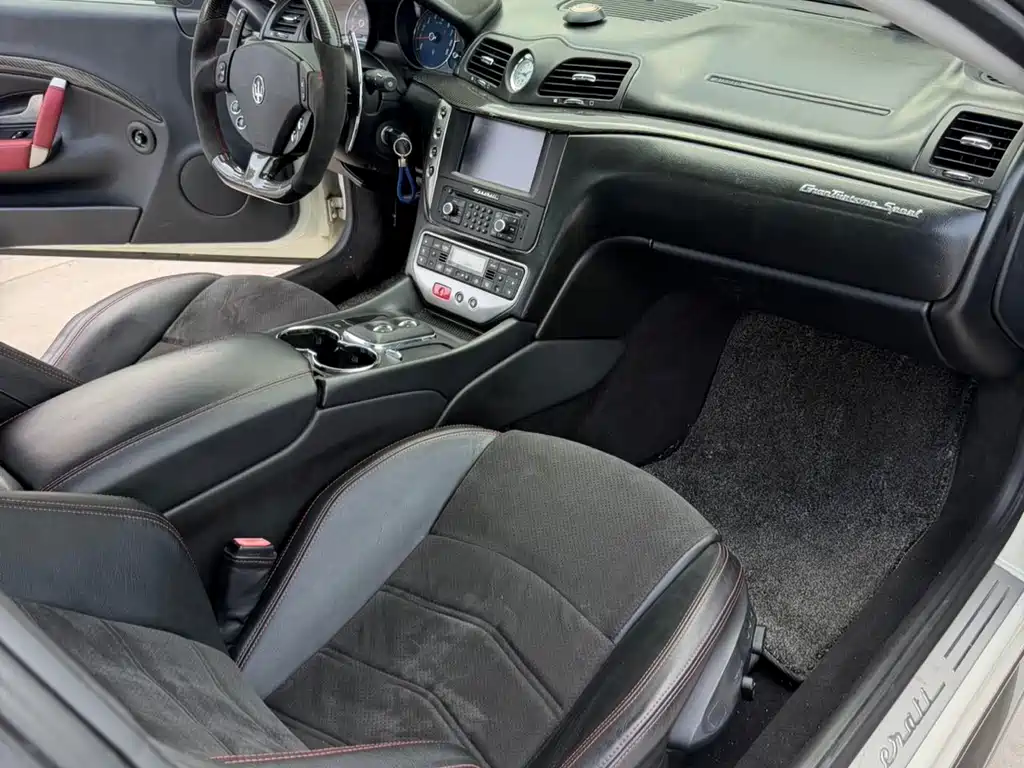 Maserati GranTurismo 2013 4.7L Sport F1
