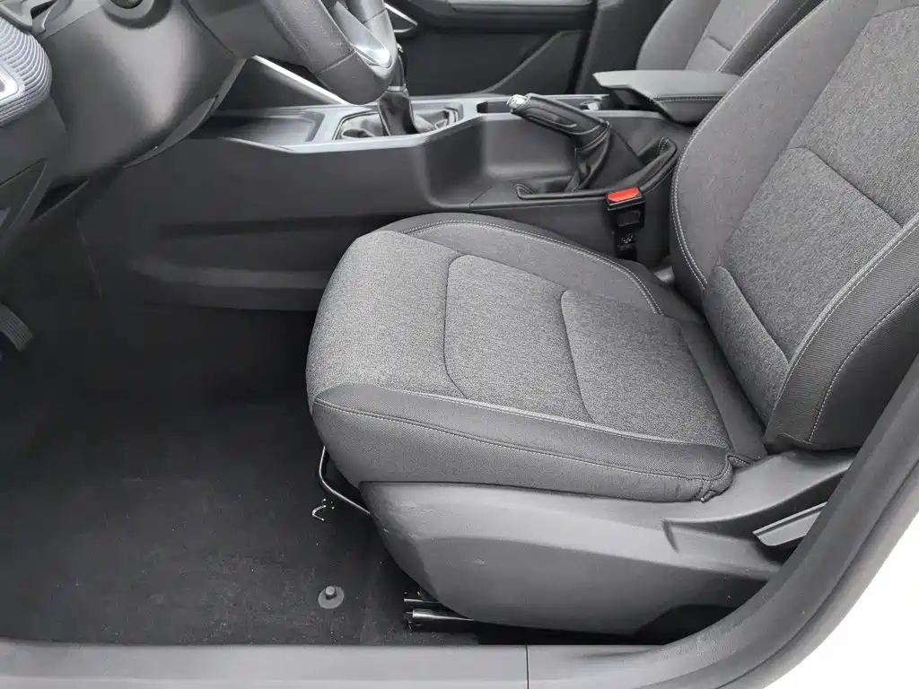 Geely Emgrand — миниатюра 20