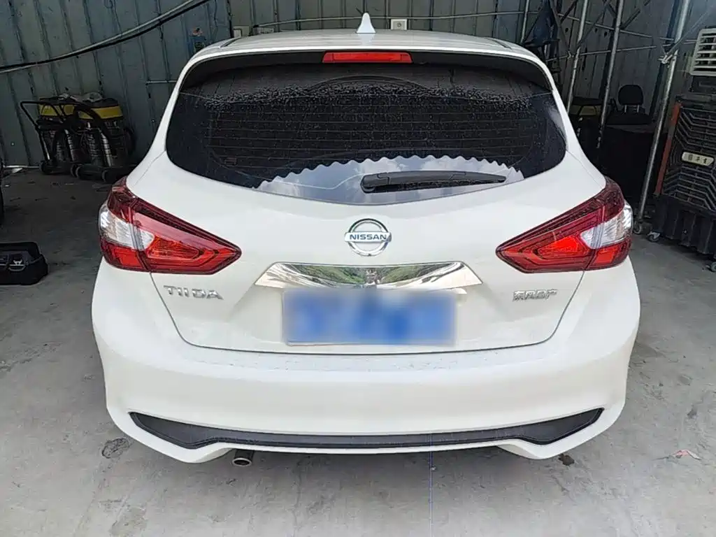 Nissan Tiida — миниатюра 6