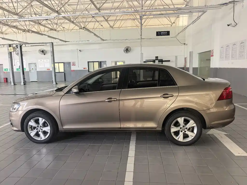 Volkswagen Bora — миниатюра 2