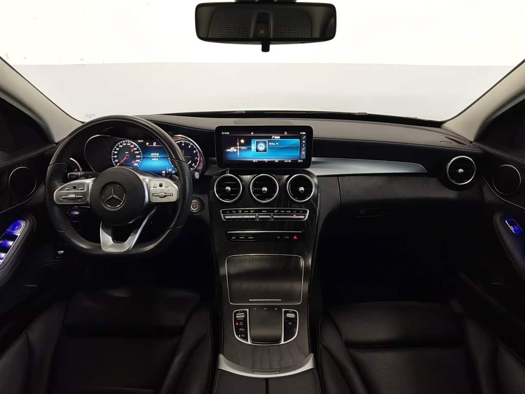 Mercedes-Benz C-Class 1.5 л 2021 г. Белый, пробег 46500 км
