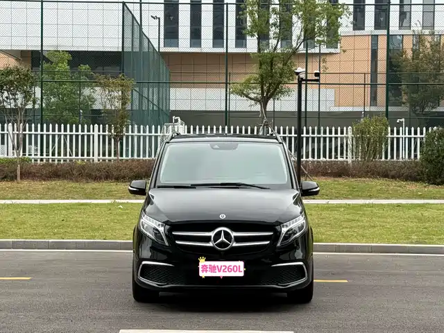 MERCEDES BENZ V CLASS