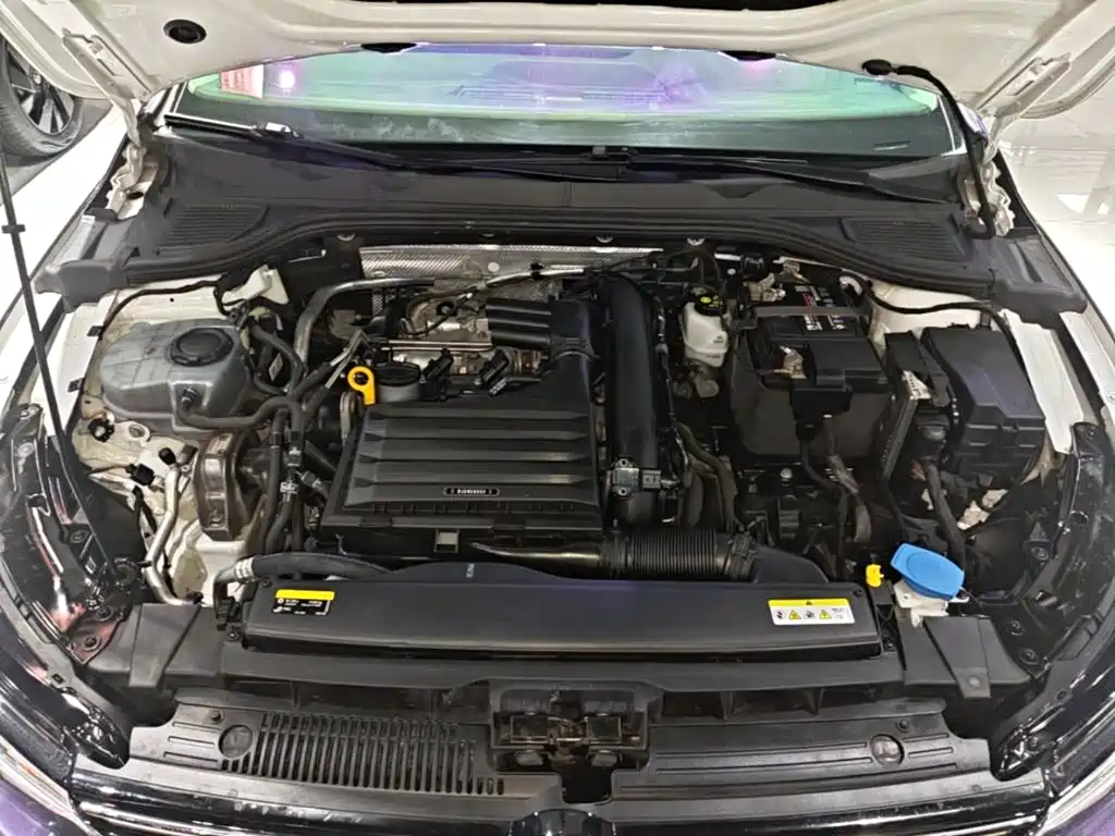 Volkswagen Golf — миниатюра 20