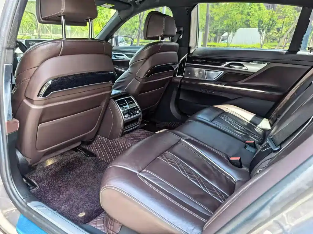BMW 7 Series 7 2019 740Li Lead M Sport