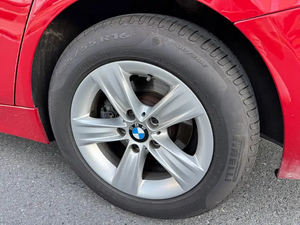 BMW 3 Series — миниатюра 8