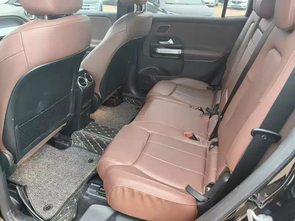 Mercedes-Benz GLB — миниатюра 5