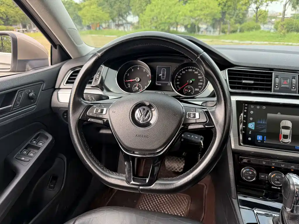 Volkswagen Lamando — миниатюра 6