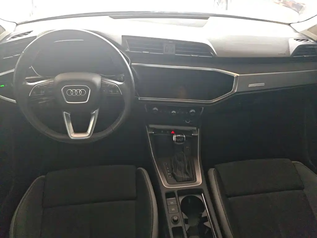 Audi Q3 — миниатюра 10