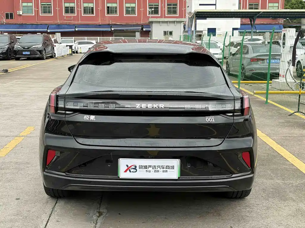 Zeekr 001 2025 ME 100kWh