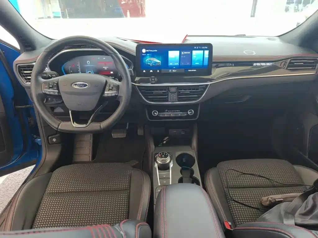 Ford Focus — миниатюра 10