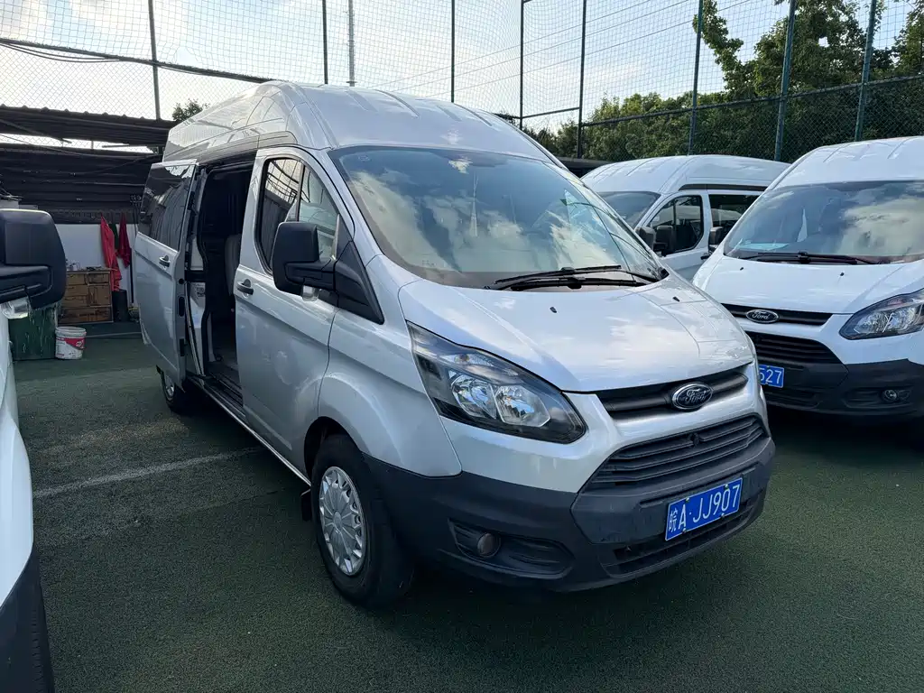 Ford Transit — миниатюра 3