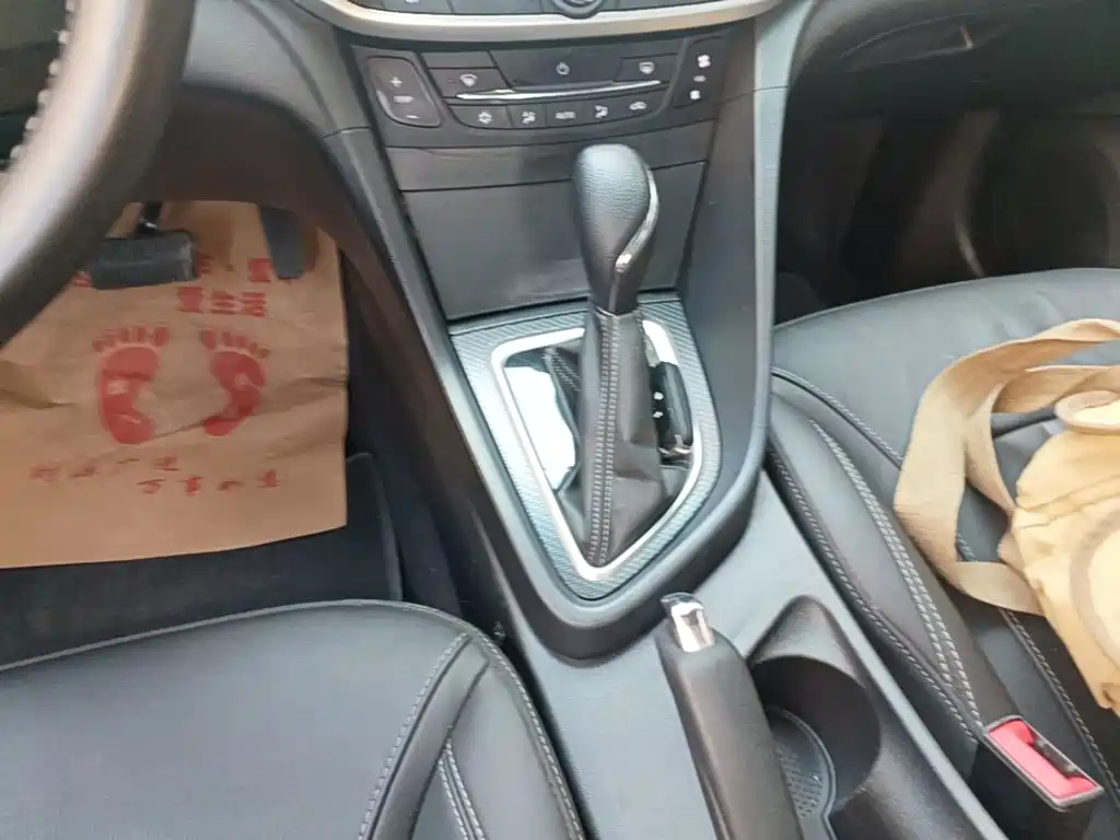 Buick Excelle — миниатюра 14