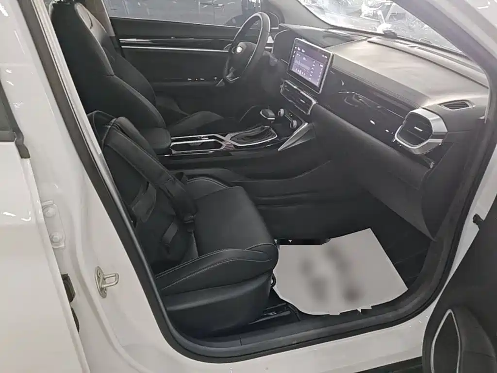 Geely Binyue — миниатюра 25