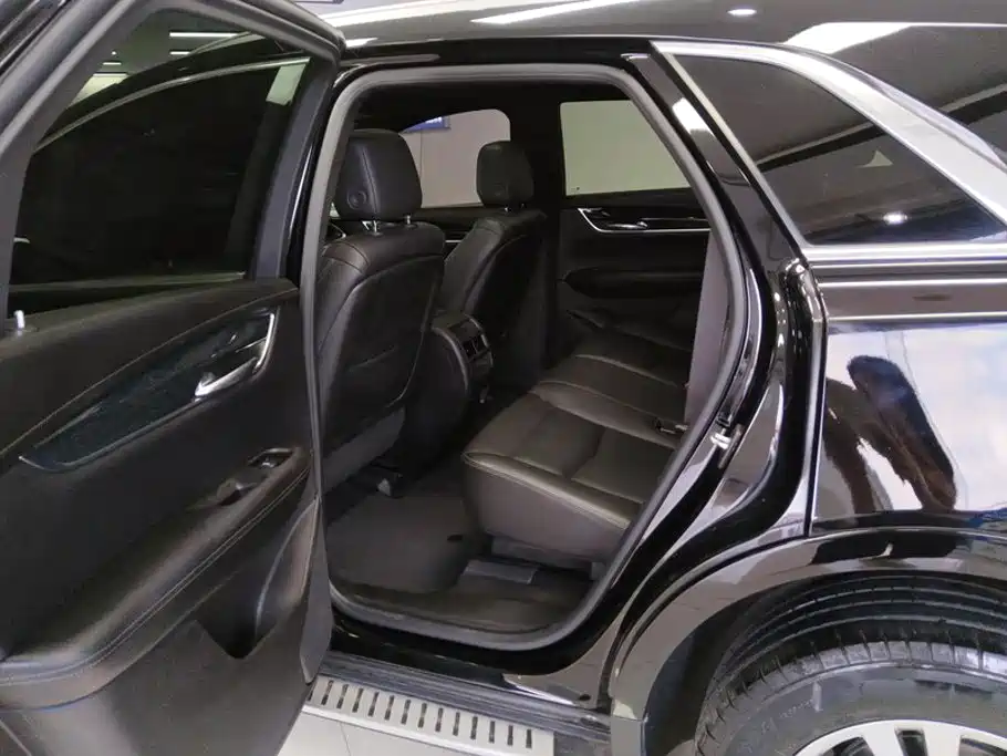 Cadillac XT5 — миниатюра 11