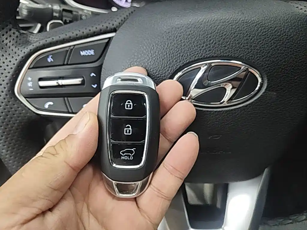Hyundai Santa Fe — миниатюра 9