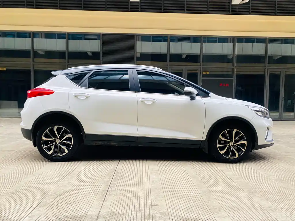 GEELY AUTOMOBILE EMGRAND GS