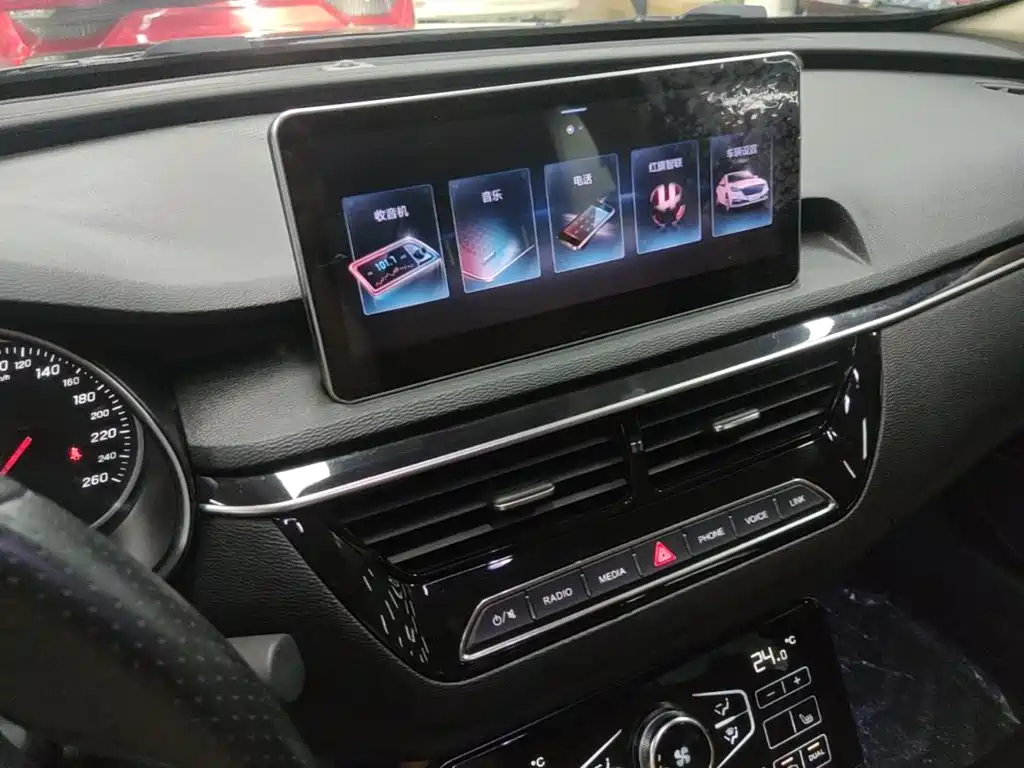 Hongqi Hongqi H5 — миниатюра 13